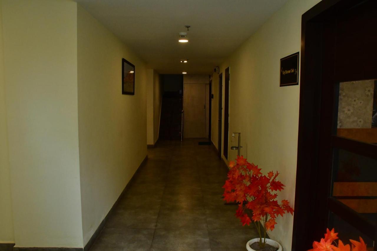Hotel Yatharth Inn Benares Buitenkant foto