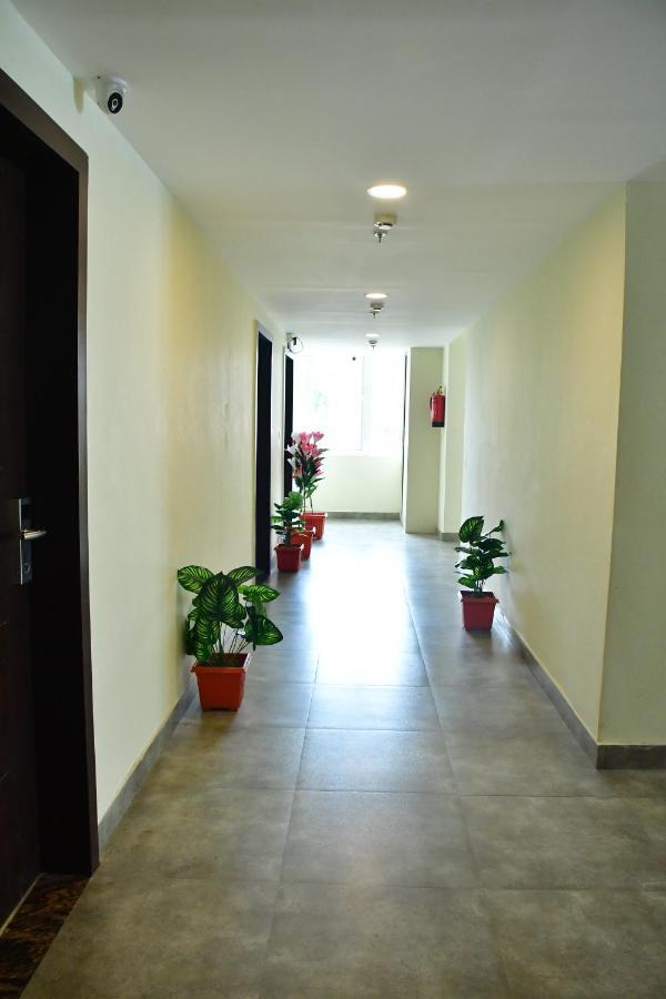 Hotel Yatharth Inn Benares Buitenkant foto
