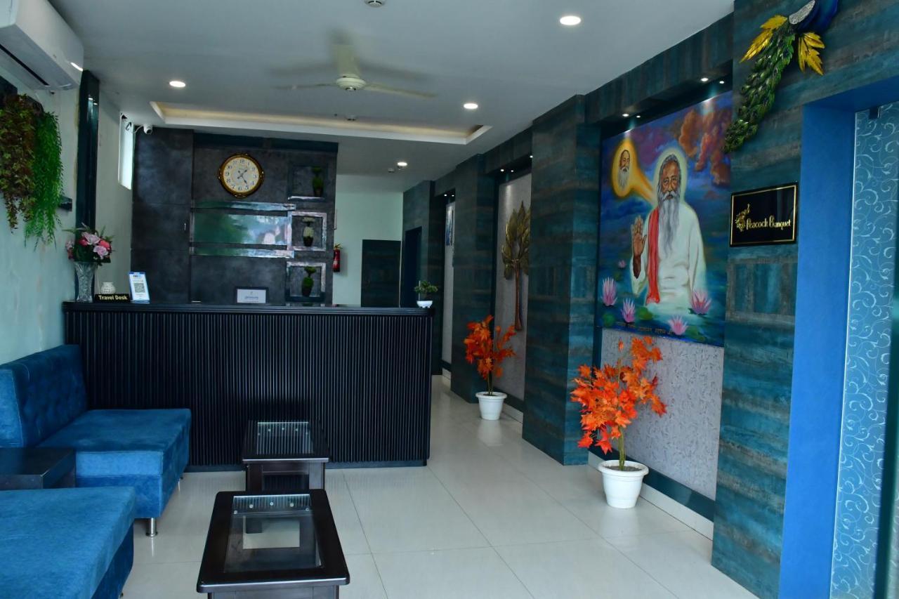 Hotel Yatharth Inn Benares Buitenkant foto