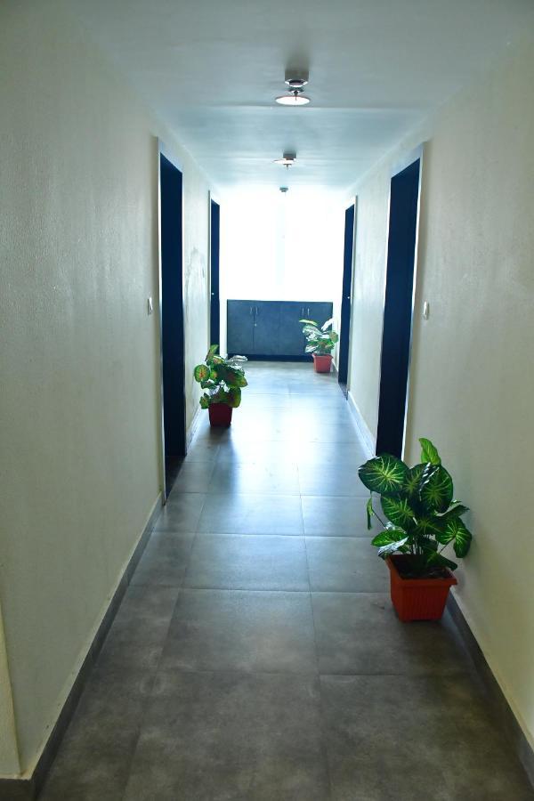 Hotel Yatharth Inn Benares Buitenkant foto